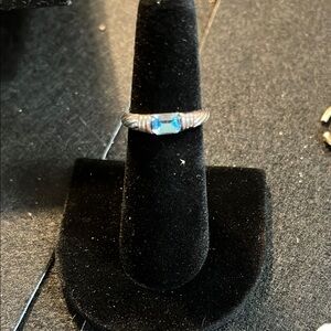 Elegant Blue Gemstone Silver Tone Ring